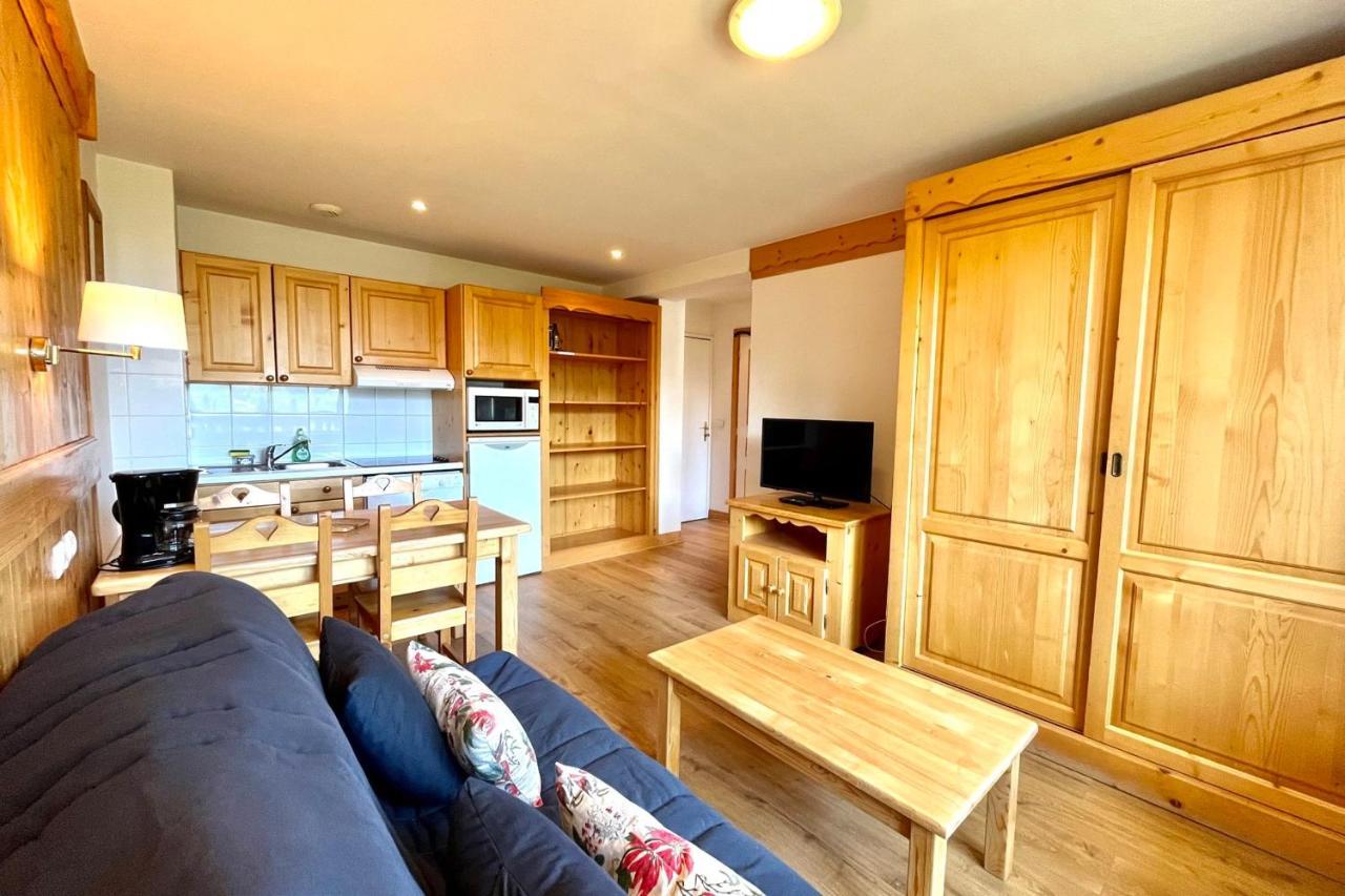Cosy Chalet With Terrace Combloux Buitenkant foto