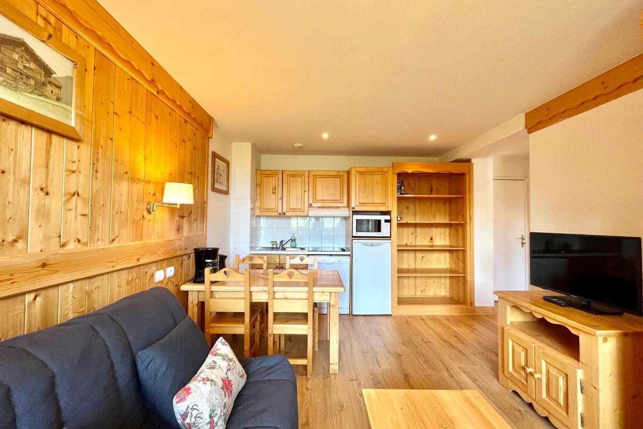 Cosy Chalet With Terrace Combloux Buitenkant foto