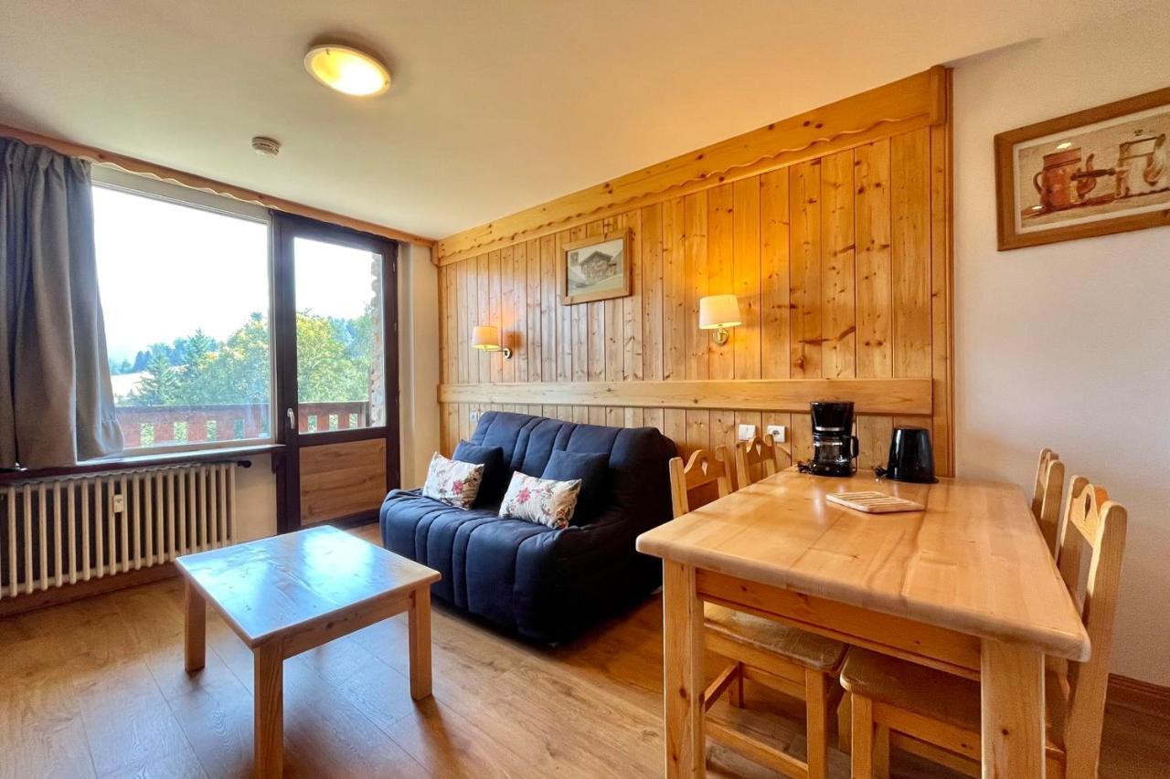 Cosy Chalet With Terrace Combloux Buitenkant foto